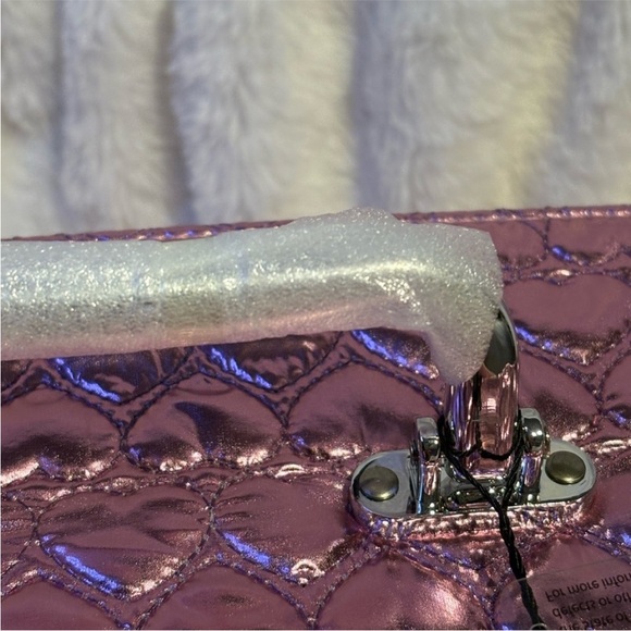 Juicy Couture Travel Cosmetic Case - Picture 2 of 7